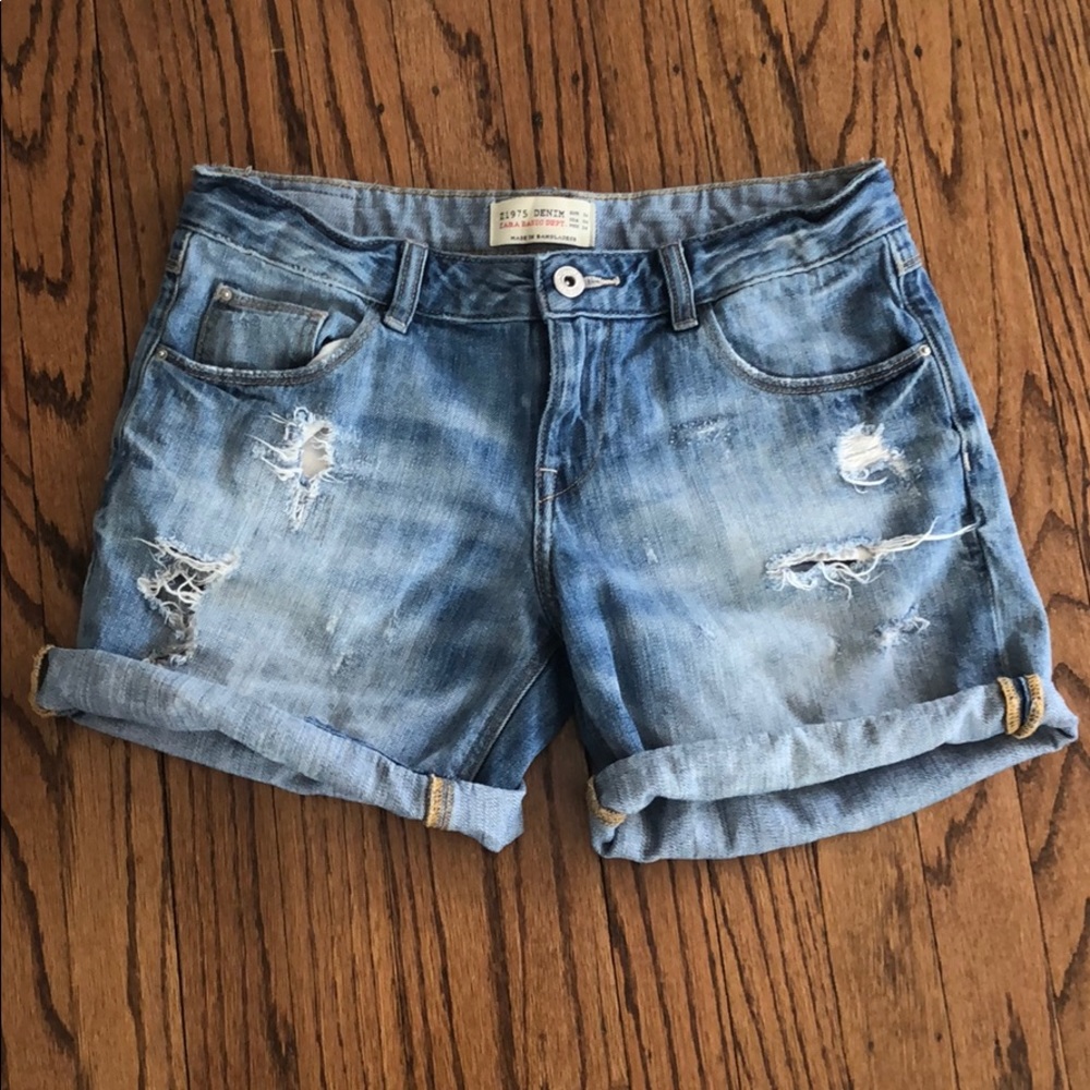 Zara Distressed Denim Jeans Shorts Sz 4